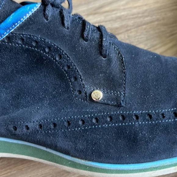 Cesare Paciotti Blue Suede Wing Tip Laced Up 8.5 display picture 1